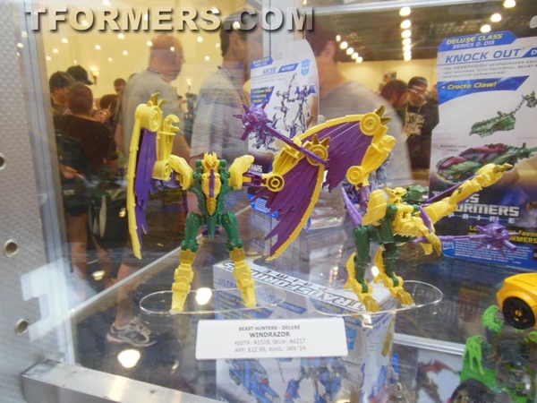 Botcon 2013   Transformers Beast Hunters 2014 New Figures Display  (70 of 131)